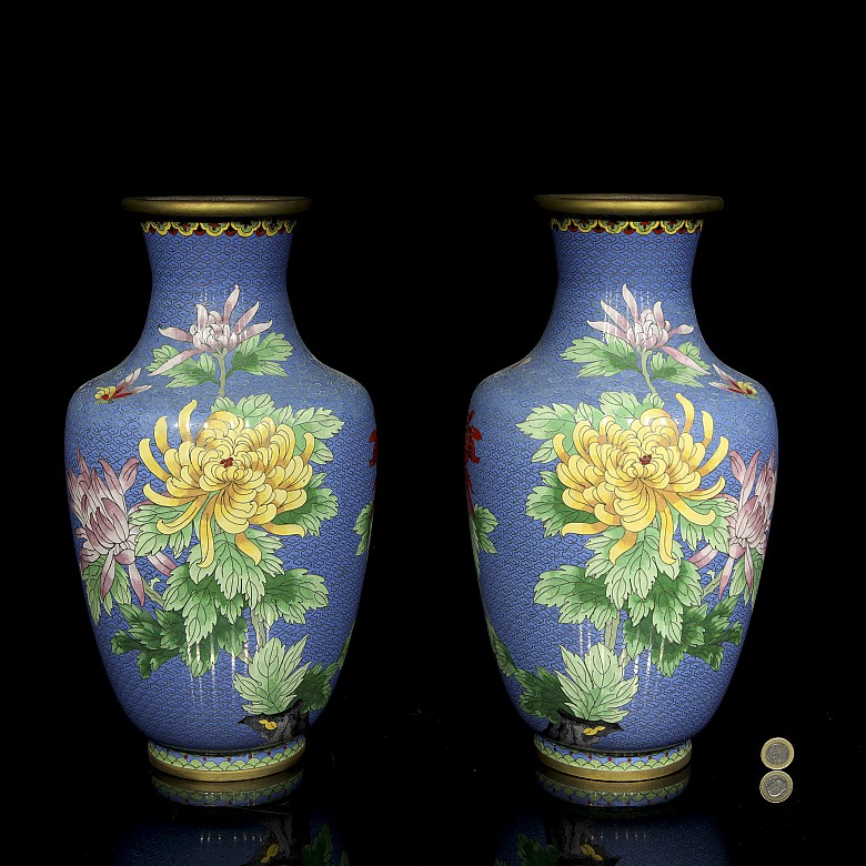 Pair of bronze vases with cloisonné decoration, 20th century