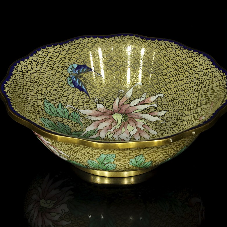 Enamel bowl 