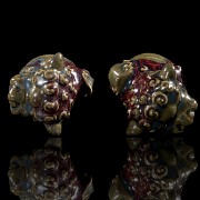 Pair of ceramic ‘Lions’ figures, Qing Dynasty