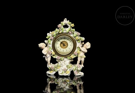 Reloj de porcelana alemana 