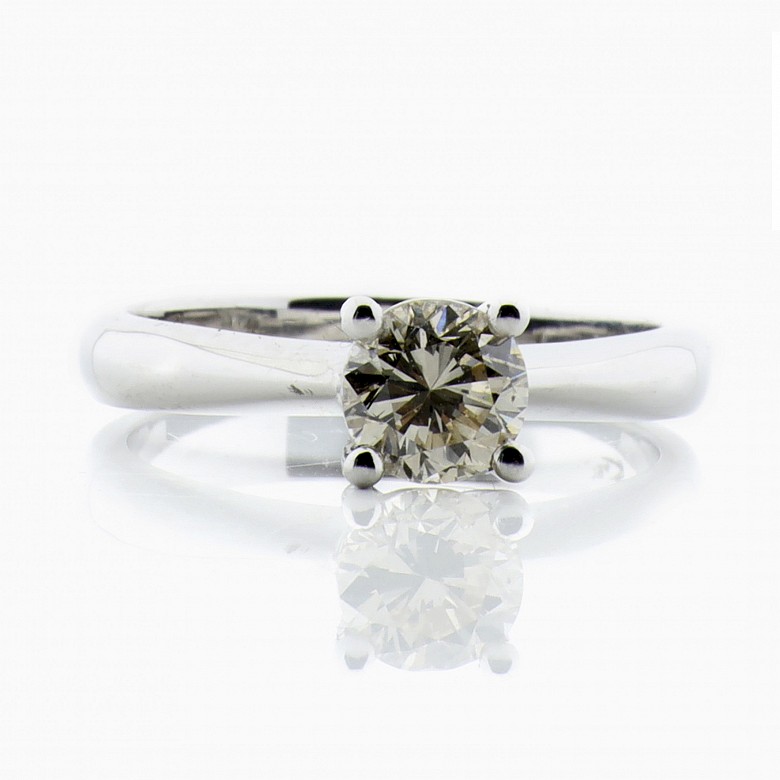 18k white gold and diamond ring with diamond