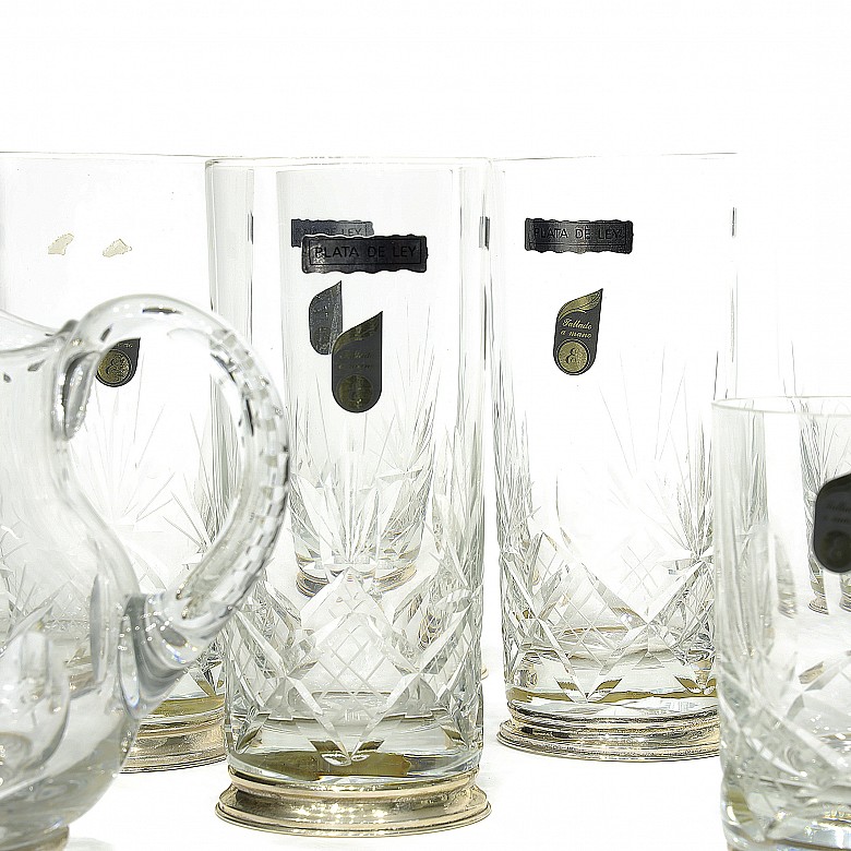 Glass cocktail set with silver foot and handles, 20th century