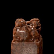 Shoushan stone seal ‘Dragon and cubs’, 20th century