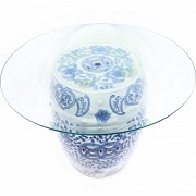 Table with Chinese porcelain foot and glass top, 20th century