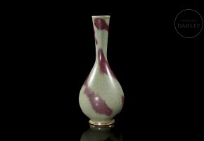 Junyao glaze-glazed ceramic vase, Song dynasty