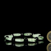 Natural jadeite bracelet, Qing dynasty