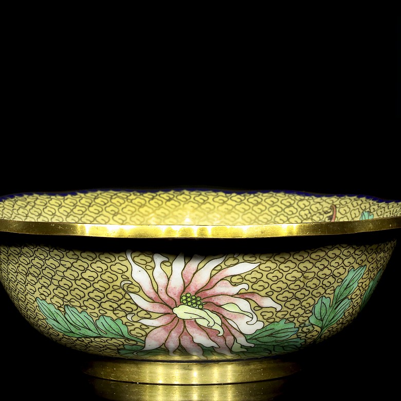 Enamel bowl 