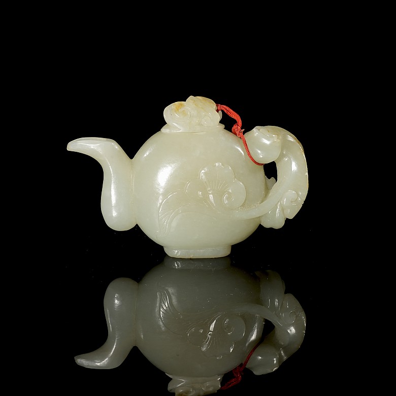 Small jade teapot, Qing dynasty