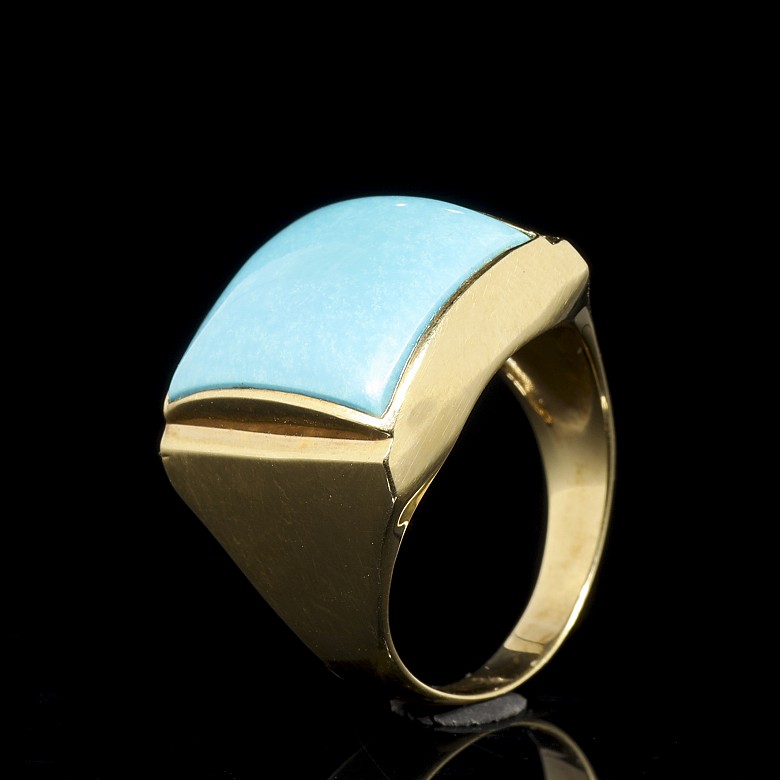 Anillo en oro amarillo con turquesa