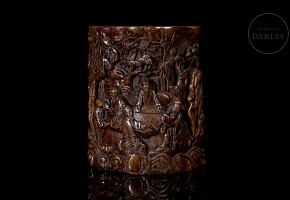 A wooden Chenxiangmu ‘Scene’ brush container, Qing dynasty