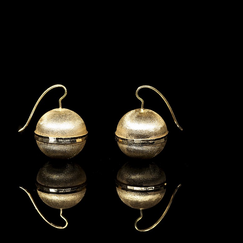 Yellow gold earrings ‘Spheres’