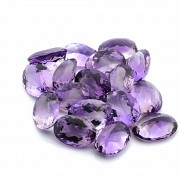 Lot of oval cut amethysts 226 cts