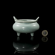 Celadon-glazed ceramic tripod censer, Song dynasty