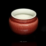 Small vessel with ‘Bull's Blood’ glaze, 20th century