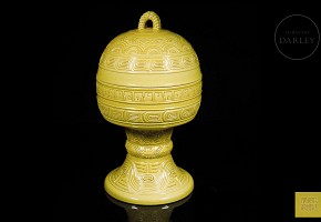 Ceremonial glazed ware ‘Dou’ vessel, Qing dynasty