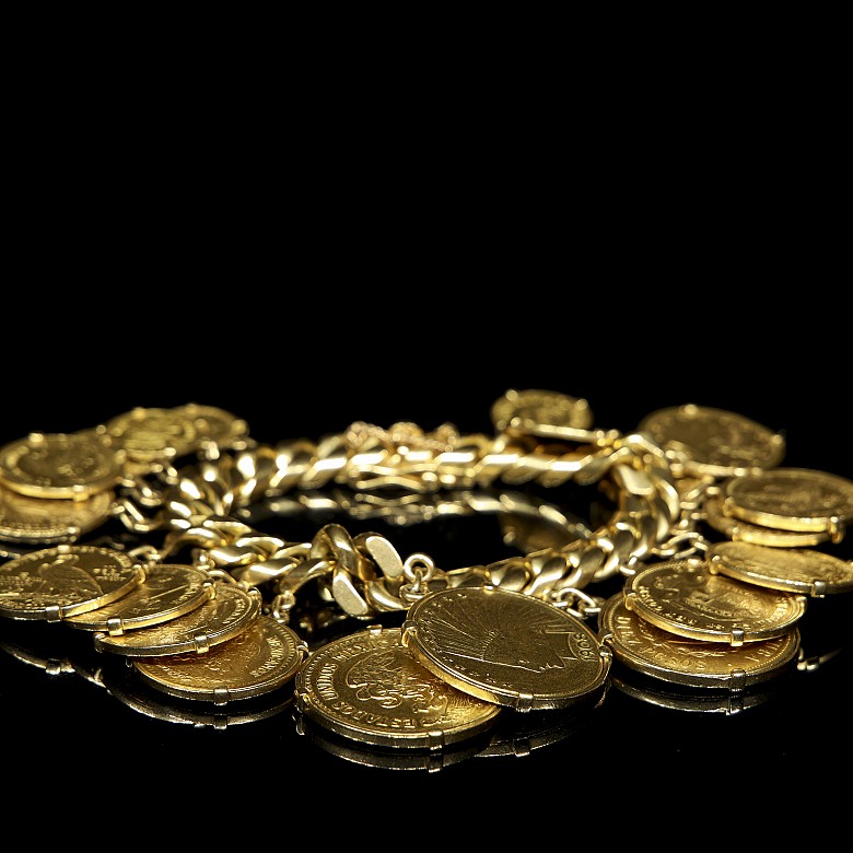 Pulsera de monedas de oro amarillo de diversos paises