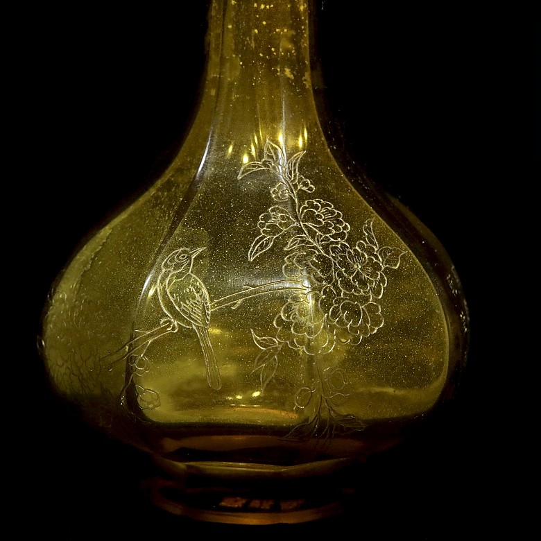 Jarrón de cristal amarillo, dinastía Qing, Qianlong