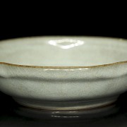 Celadon-glazed ware lobed bowl, Qing dynasty