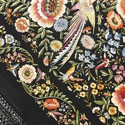 Large manila shawl ‘Birds and flowers’, 20th century