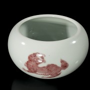 Ceramic-glazed ‘Dragon’ brush container, Qing dynasty