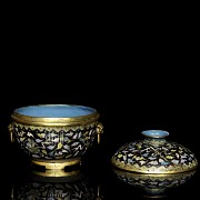 Cloisonné ‘Treasures’ lidded vessel, Qing dynasty