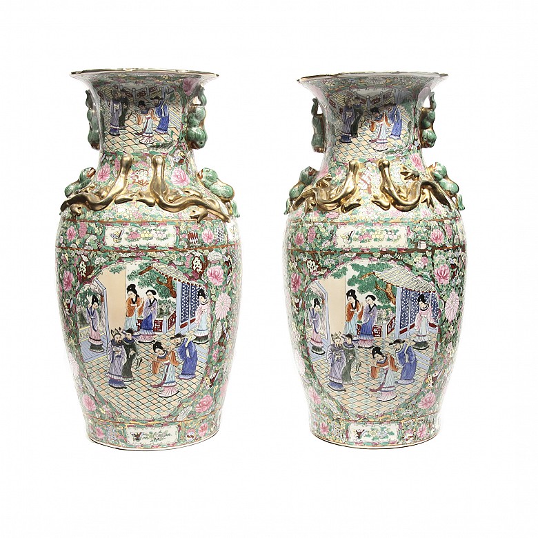 Pair of porcelain vases, China, 20th century