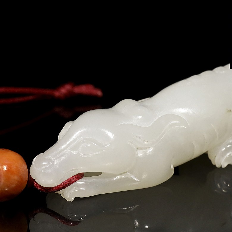 White jade pendant 