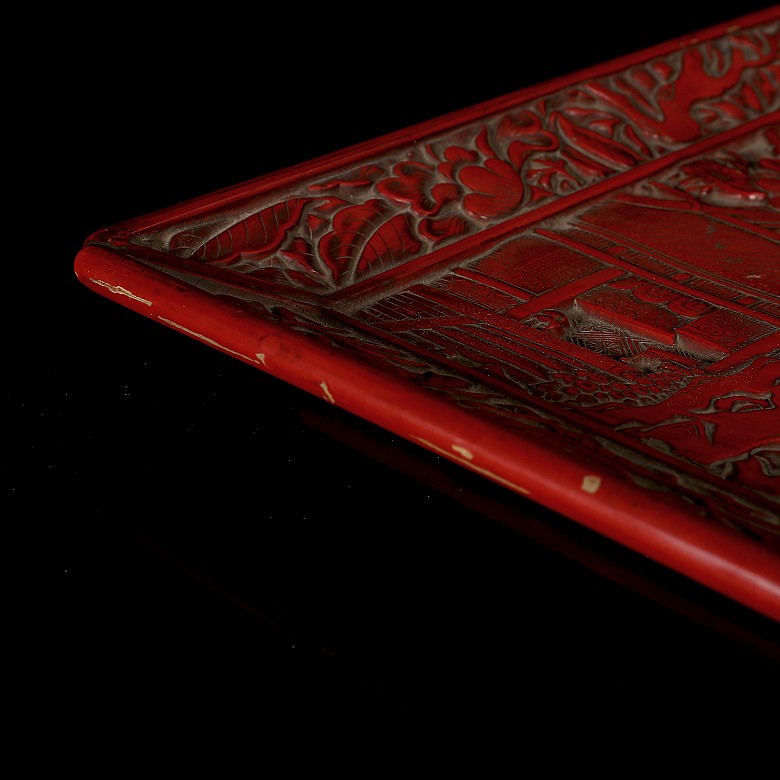 Lacquered wooden tray ‘Palace’, Ming style