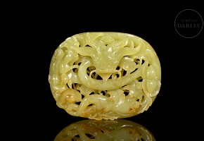 Carved yellow jade plaque “Dragon”, Qing dynasty