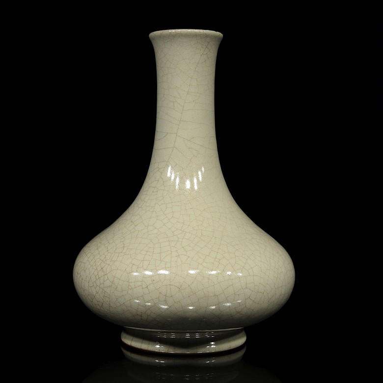 Chinese vase with high neck, 20th century