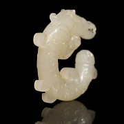 White jade dragon, Eastern Han Dynasty