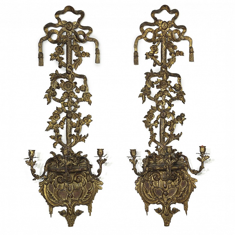 Pareja de grandes candelabros de pared, S.XIX-XX