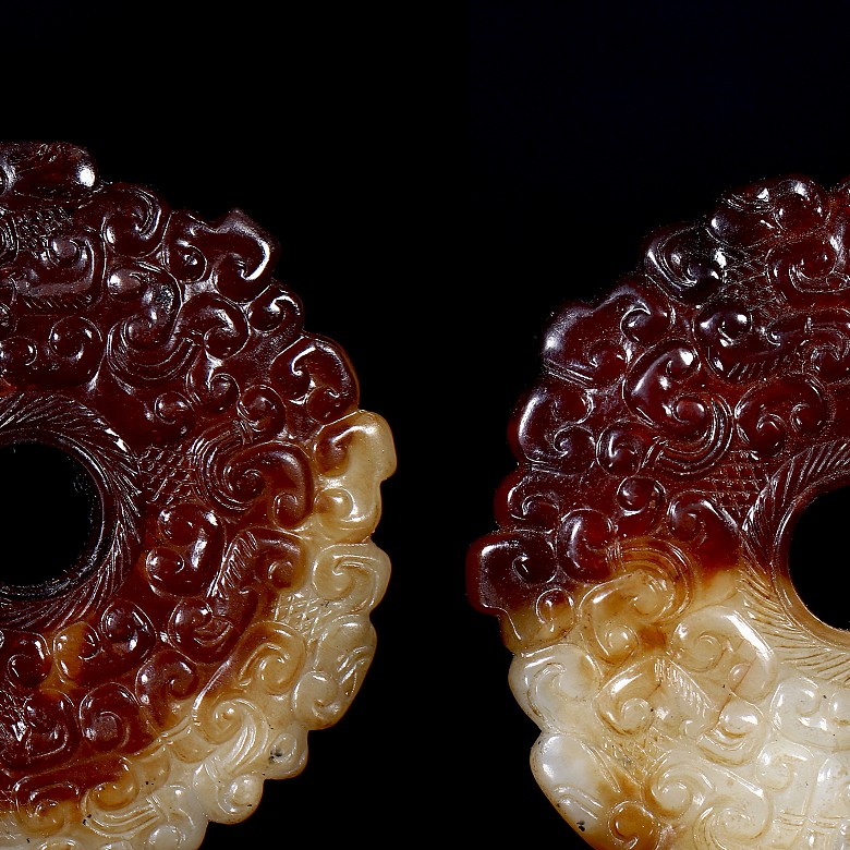 Pair of ‘Bi’ jade pendants, Qing dynasty