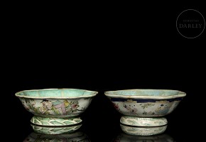 Two enamelled bowls ‘Flores’ 19th century