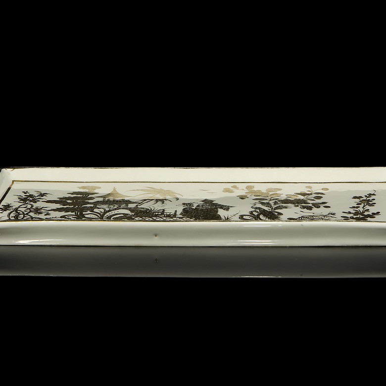 Porcelain tray with orientalist decoration, 20th century