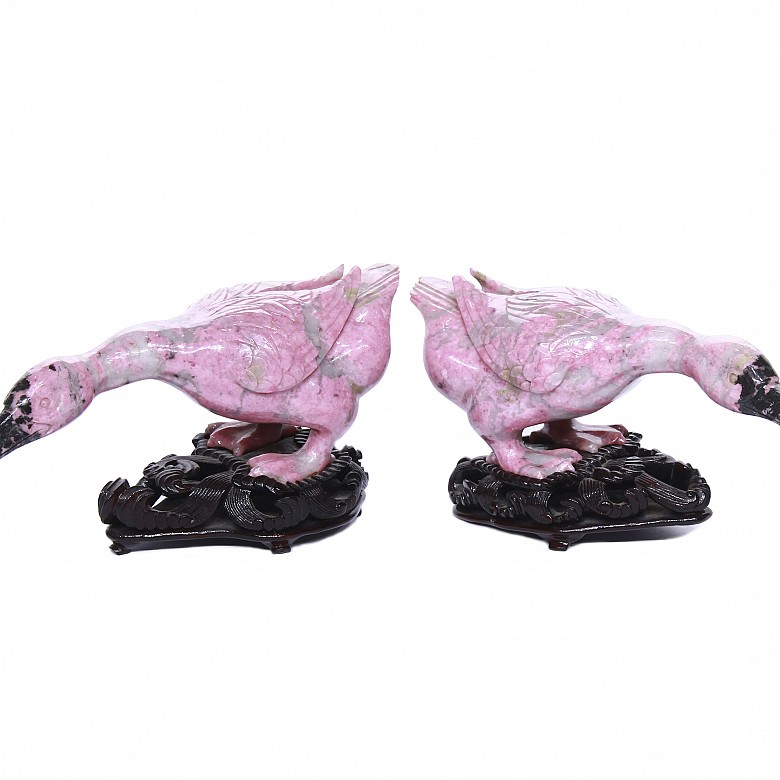 Pair of carved jasper geese, 20th century