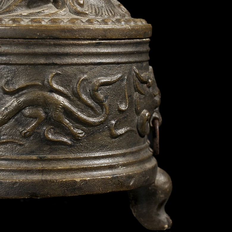 Carved stone censer ‘Dragons’, Han style