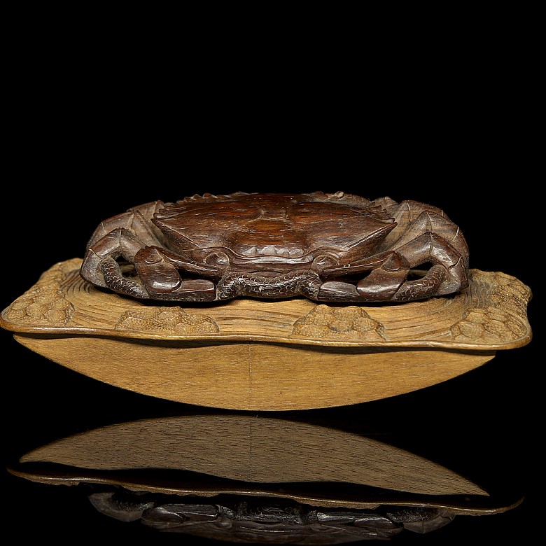 Carved wooden ink blotter ‘Crab’, 20th century