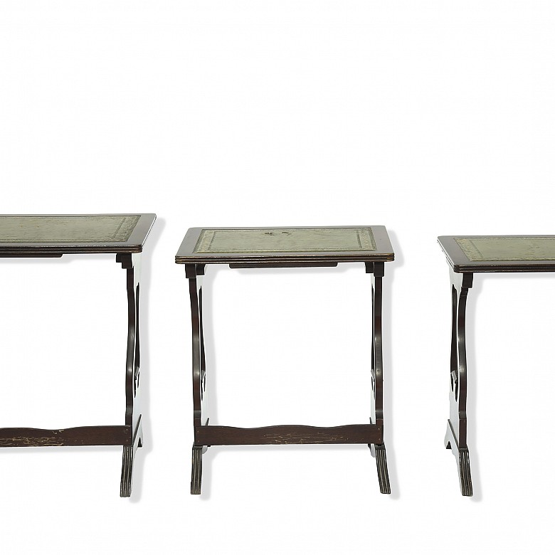 Nesting tables with leather top, Regency style, 20th century