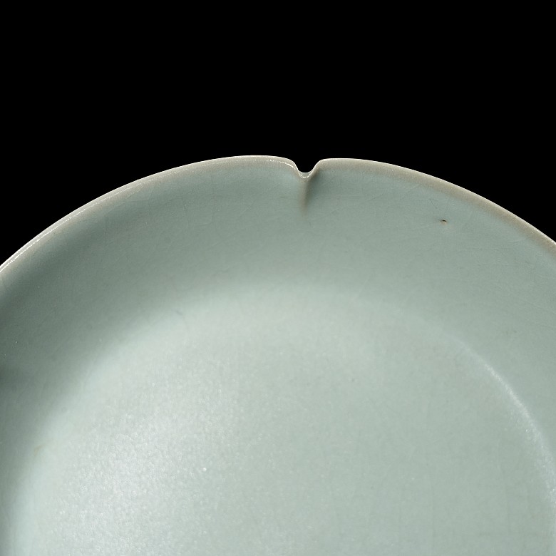 Small ‘Ruyao’ celadon-glazed ware dish, Qing dynasty