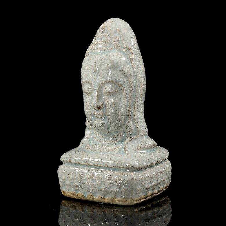 Glazed porcelain figure ‘Head of Guanyin’, Hutian Kiln