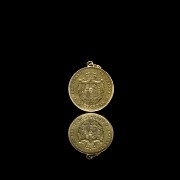 Moneda de oro con anilla 