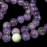 Amethyst, glass and jade bead necklace, Qing dynasty