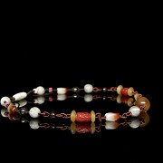 Agate and liuli bead necklace, Qing dynasty