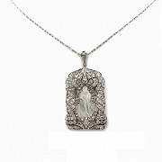 18k white gold pendant with mother-of-pearl virgin.