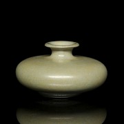 Small glazed ceramic water vase, Song style