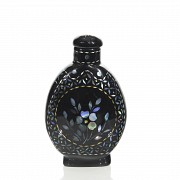 Black lacquered snuff bottle, 19th - 20th century