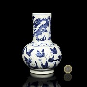 Porcelain vase “Dragons and butterflies” with mark Kangxi - 7