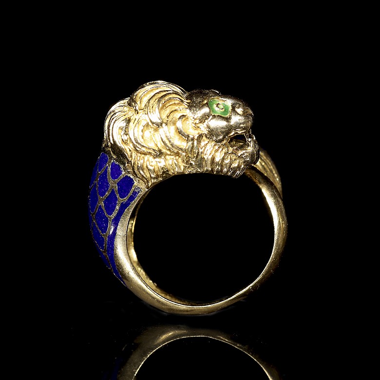 Yellow gold ring ‘Lion's head’