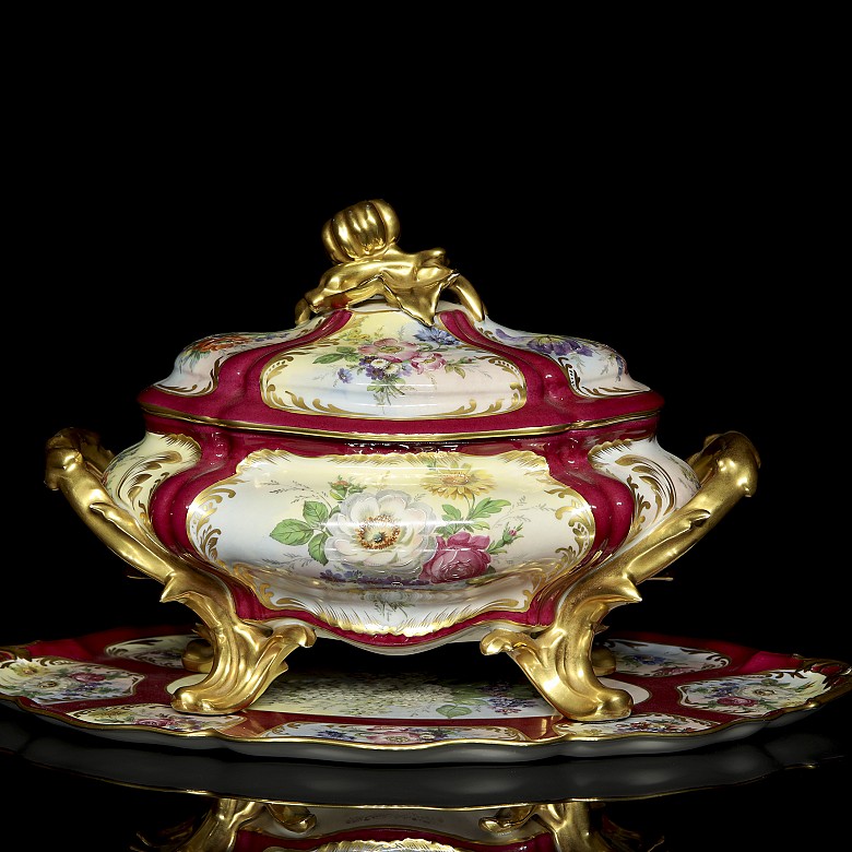 French porcelain tureen with oval dish, 20th century